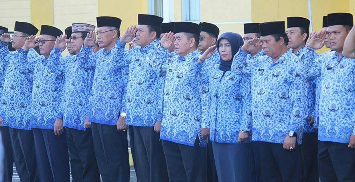 Para ASN Bengkulu Tengah mengikuti upacara