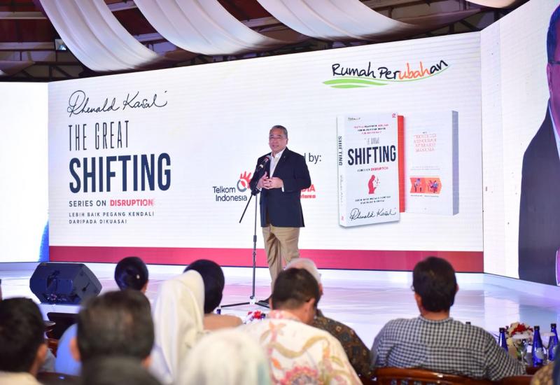 Acara launching buku &quot;The Great Shifting&quot; karangan Rhenald Kasali di Rumah Perubahan, Bekasi