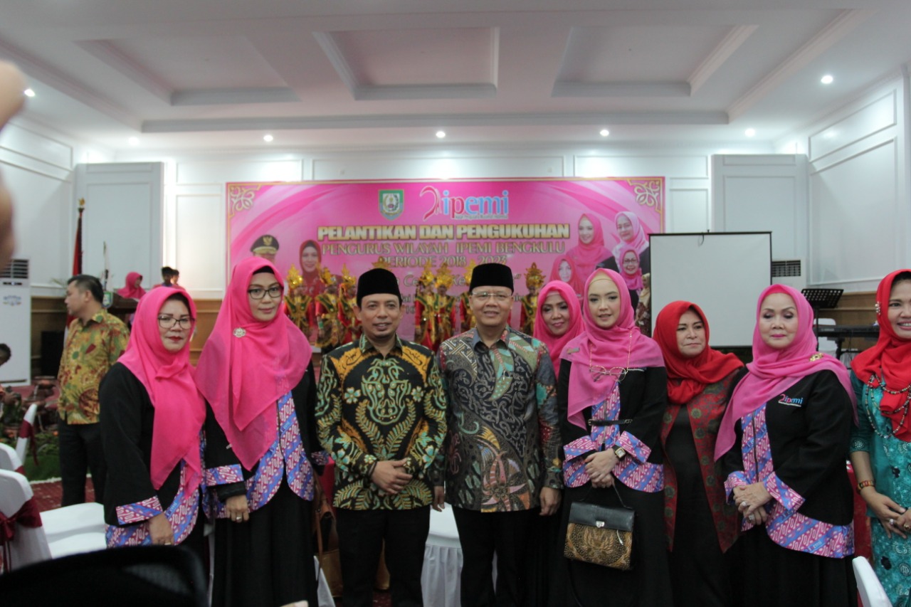Gubernur Bengkulu hadiri pengukuhan Pengurus wilayah Ikatan Pengusaha Muslimah Indonesia