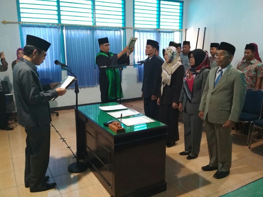 pelantikan Empat Auditor Inspektorat