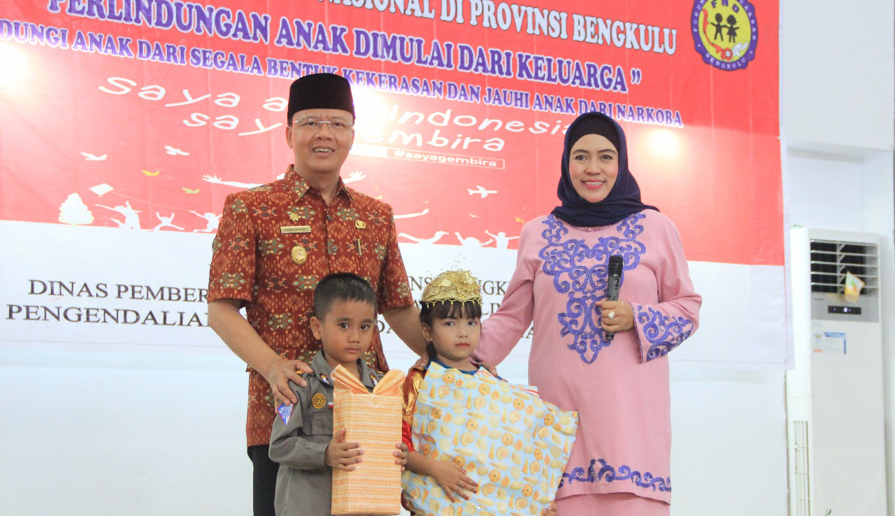 Plt. Gubernur Rohidin Mersyah hadiri Acara Puncak Peringatan Hari Anak Nasional Provinsi Bengkulu, di gedung serbaguna Pemda Bengkulu