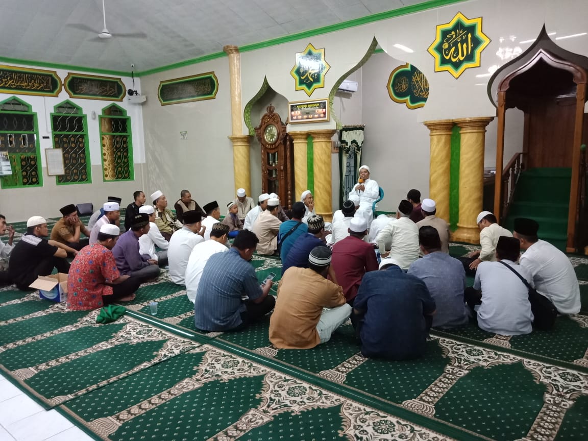 Ustaz Saeed Kamyabi saat memaparkan tentang pentingnya iman dan amal saleh di Masjid Babussalam Jalan P Natadirdja KM 8 Kota Bengkulu, Kamis (28/2/2019)
