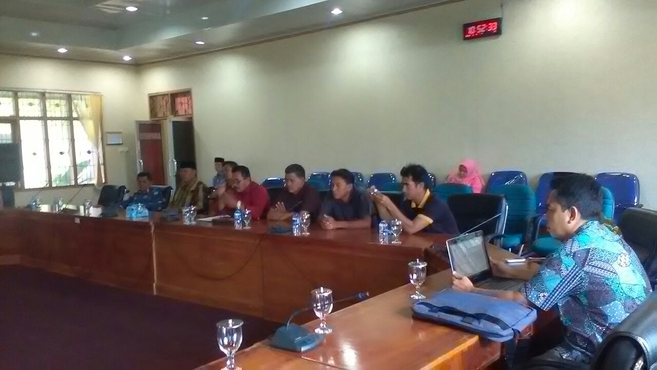 Hearing pansus aset DPRD Kota Bengkulu dengan warga Kelurahan Bentiring