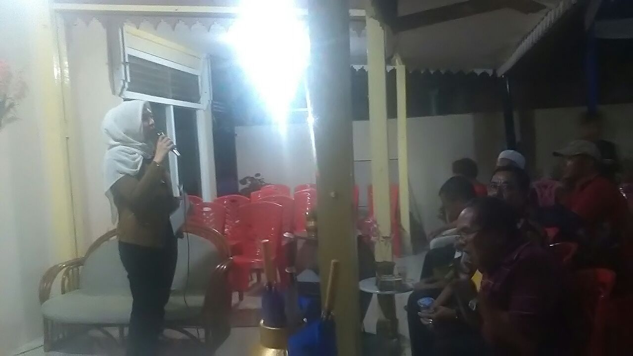 ESD saat bertatap muka dengan warga Kenanga Kota Bengkulu, Senin malam (26/2/2018)