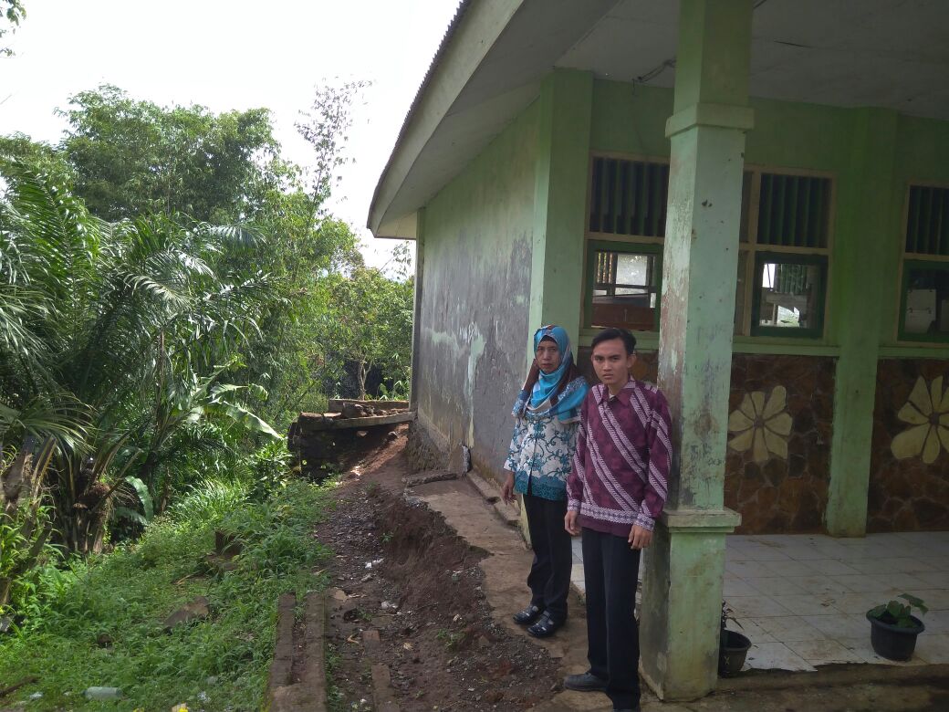 Gedung sekolah di Kepahiang yang nyaris ambruk