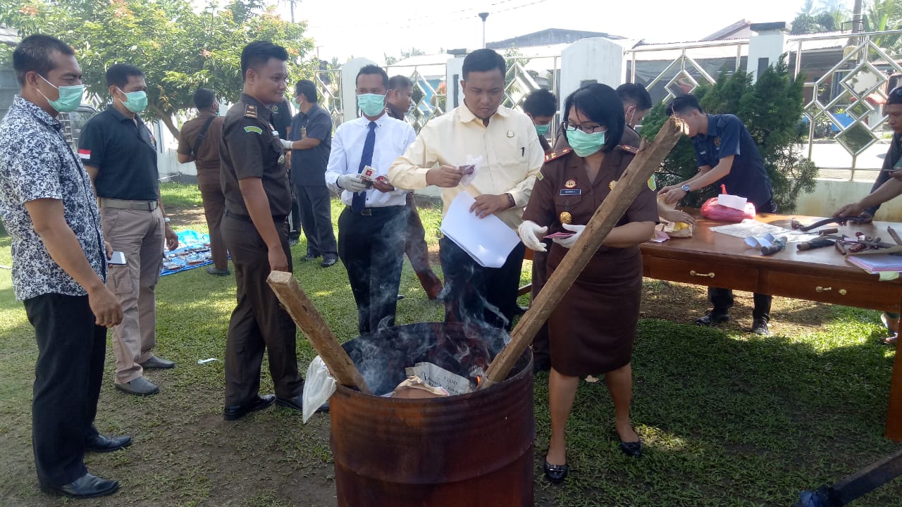 Pemusnahan Barang Bukti