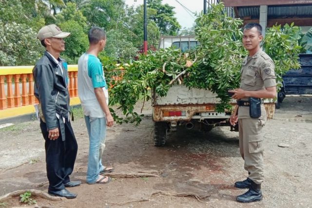 Peringatan Buang Sampah Sembarangan