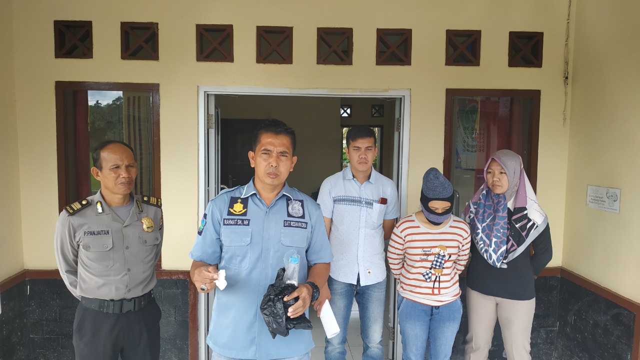 Polisi Mengamankan Salah Seorang Wanita (berzebo,red) Warga Kepahiang Yang Kedapatan Membawa Sabu