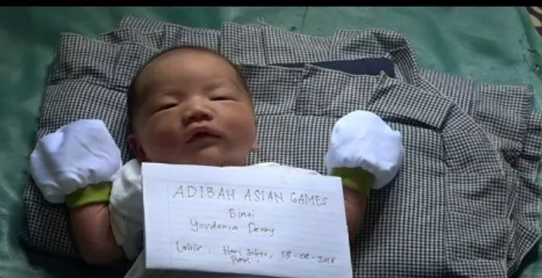 Bayi lahir yang diberi nama &quot;Adibah Asian Games&#039;, (Foto : Inews)