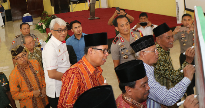 Deklarasi pemilu damai sejumlah ormas keagamaan di Bengkulu dan para tokoh agama