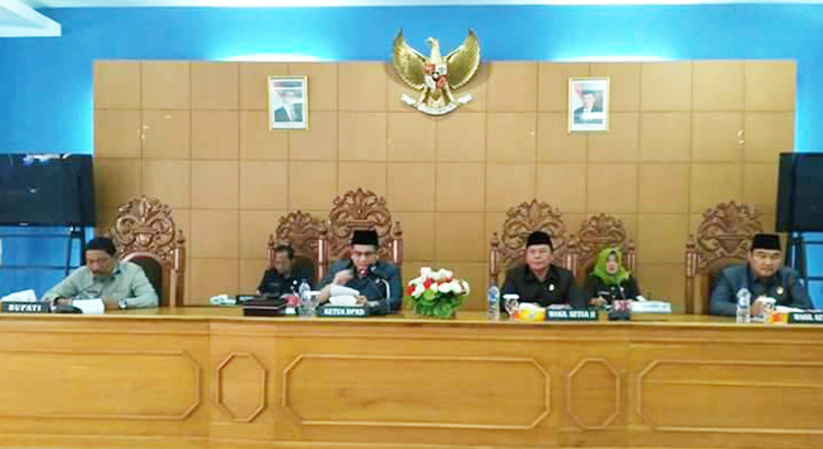 Bapemperda DPRD Bengkulu Utara Desak Bupati Kembalikan SK Mutasi Kepsek