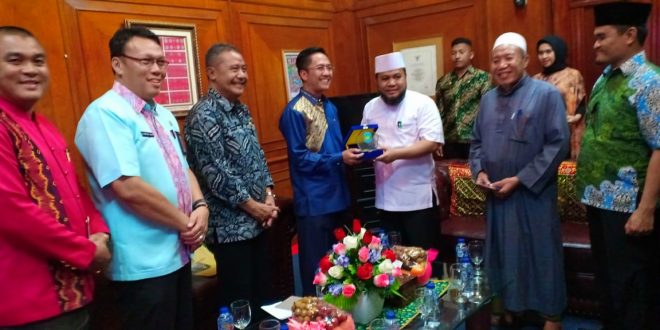 Kunker ke Pemkot Palembang, Wali Kota Bengkulu Helmi Hasan Belajar Penerapan Program Subuh Berjamaah