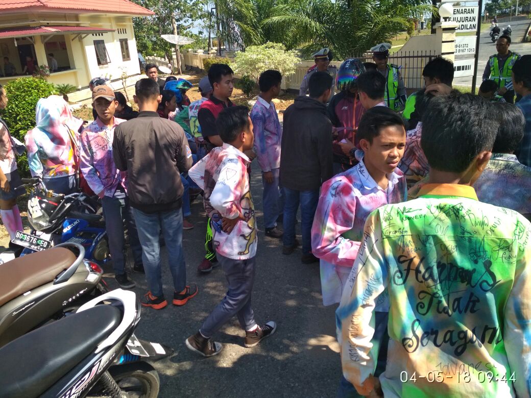Para pelajar asal Lahat diamankan Satlantas Polres Kaur, Jumat (4/5/2018)