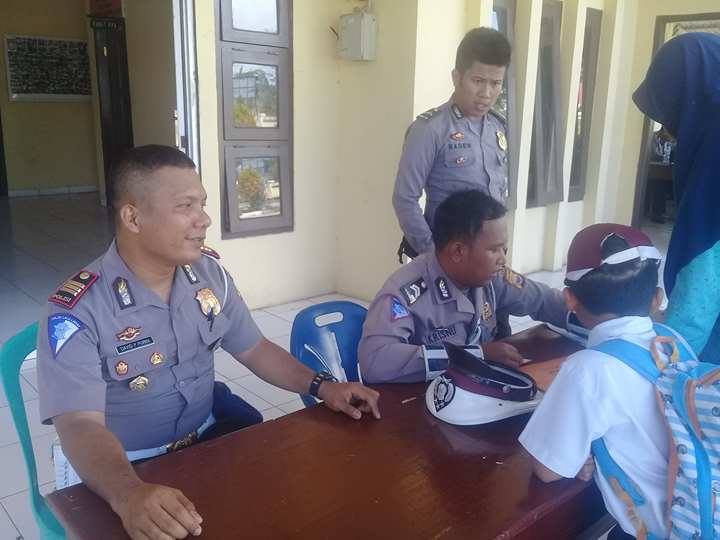 Satlantas Polres Kaur saat menggelar razia
