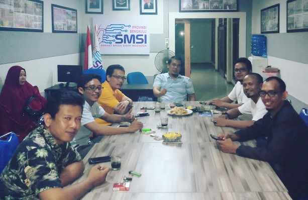 Pengurus SMSI Bengkulu saat rapat koordinasi di Kantor SMSI Bengkulu