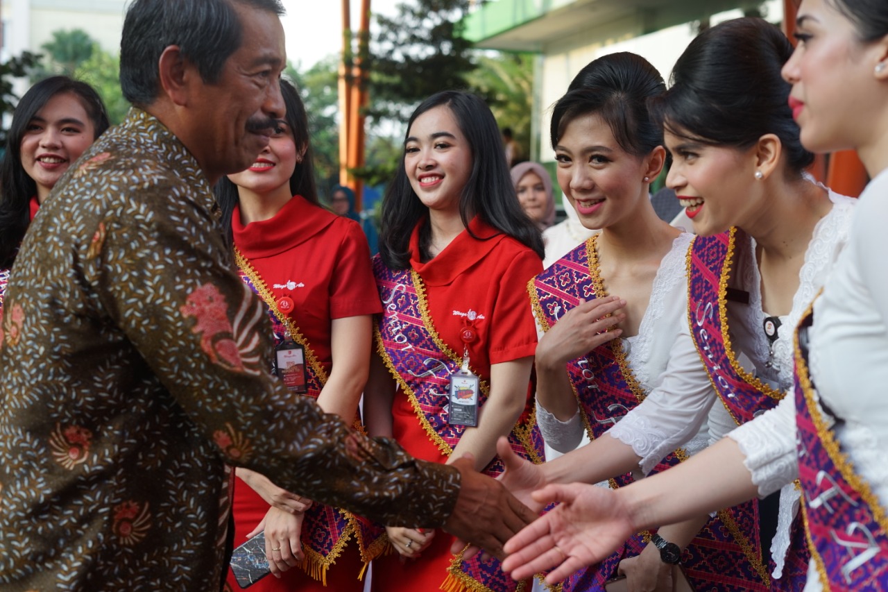 Lion Air Melantik 75 Awak Pesawat Mari Lihat Foto Foto Petugas Penerbangan Yang Cantik Bengkulutoday