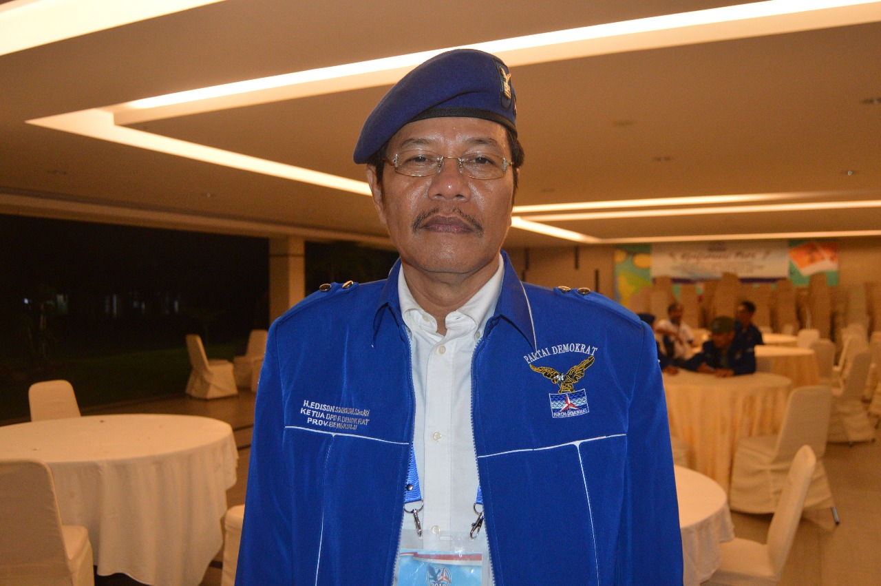 Edison Simbolon