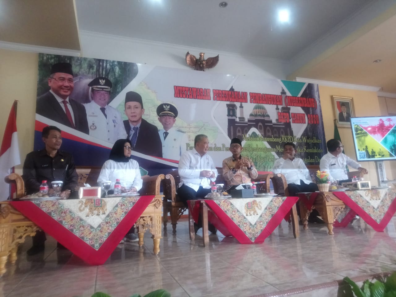 Menteri Desa PDTT, Eko Putro Sandjojo dan Menteri PUPR dalam Kunker ke Kab. Bengkulu Utara, Sabtu (16/03/2019)