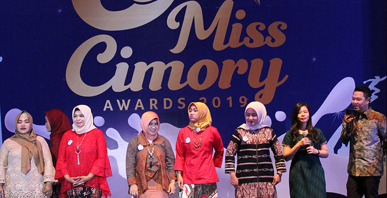 Kemeriahan acara Anniversary &amp; Award Miss Cimory 2018