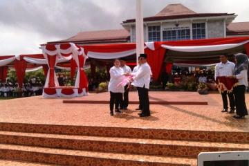 Bupati Bundra dan Menko Puan dalam rangkaian kegiatan Hardiknas ADVERTORIAL