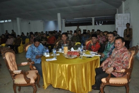 Pisah sambut Kapolres Kaur dirumdin Bupati Kaur / Foto : Harluzen