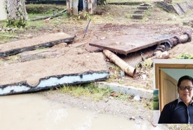 Bak penampungan air yang dibongkar oleh pihak PDAM Tirta Manna