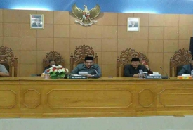 BNN Kota Bengkulu melakukan tes urine kepada seluruh PNS BPBD Kota Bengkulu