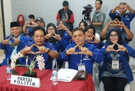 DPD Partai Demokrat mendaftarkan bacalegnya ke KPU Provinsi Bengkulu