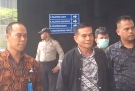 Dirwan Mahmud saat tiba di KPK, Rabu (16/5/2018)