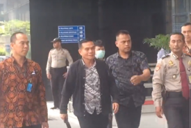 Dirwan Mahmud saat tiba di KPK, Rabu (16/5/2018)