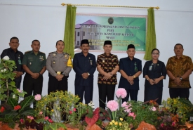 Bupati Rejang Lebong Ahmad Hijazi Saat Menghadiri Pembangunan Zona Integritas