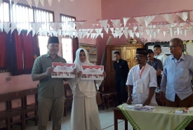 Paslon David-Baksir Saat Memberikan Hak Suara