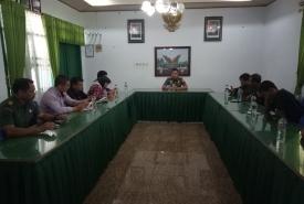 Konferensi pers yang diselenggarakan Kodim 0408 Bengkulu Selatan Pasca nama dandim dicatut OTD Senin (1/10/18)