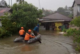Upaya Menjangkau Korban Banjir di Kota Bengkulu