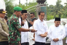 Presiden RI, Joko Widodo  berkunjung ke Pulau m Lombokemastikan dan meyakinkan proses percepatan rehabilitasi rekonstruksi