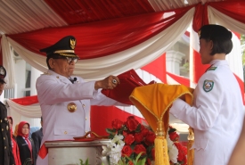 Bupati Kepahiang Dr Ir Hidayattulah Sjahid, MM Bertindak sebagai Inspektur Upacara HUT RI ke-73 di Kabupaten Kepahiang