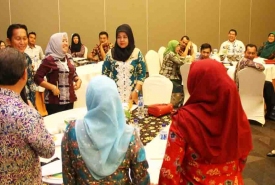Peserta acara bimtek implementasi pengendalian gratifikasi