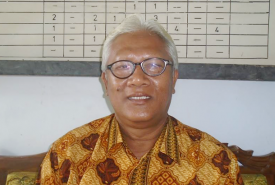 Kepala Sekolah Luar Biasa (SLB) Dharma Wanita Persatuan Provinsi Bengkulu, Sunariyo, S. Pd