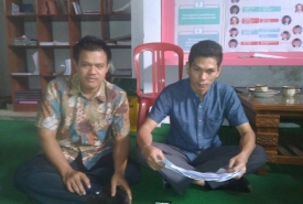 Komisioner KPU Kepahiang Ikrok, S.Pd dan Supran Efendi, S.Sos.I Menyampaikan Ketidaklengkapan Berkas Bacaleg