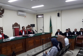Majelis hakim Pengadilan Tindak Pidana Korupsi (Tipikor) Bengkulu menjtuhkan vonis hukuman terhadap Dirwan Mahmud Kamis (24/1/2019)