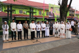 Pembukaan pawai dan dzikir akbar didepan Kantor Kanwil Kemenag