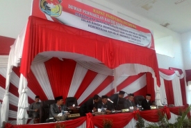 Rapat paripurna Mukomuko