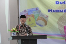 Plt Gubernur Bengkulu Rohidin Mersyah saat memberikan sambutan pada seminar kesehatan
