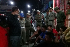 Razia Satpol PP Kota Bengkulu mengamankan 6 pemuda