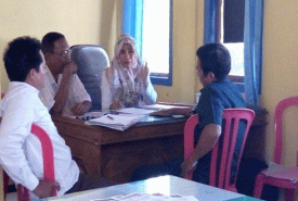 Ketua BPD Gedung Agung Saat Dilakukan Pemeriksaan Diruang Irban II Inspektorat, Kamis (17/11/2016)