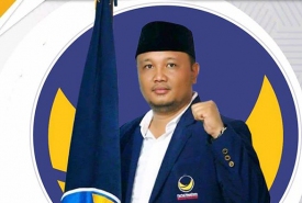 Ronny Tobing, ketua DPD Partai Nasdem Kota Bengkulu