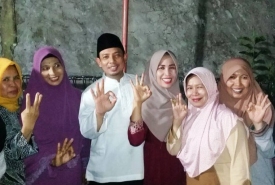 Calon Wakil Wali Kota Bengkulu Dedy Wahyudi bersilaturahmi dengan warga Kota Bengkulu
