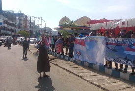 Pemuda Islam Bengkulu saat berorasi mengecam aksi terorisme di tanah air