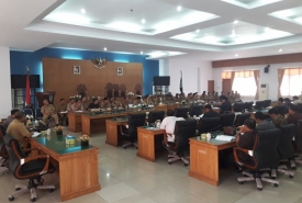 DPRD Bengkulu Utara saat sedang Hearing