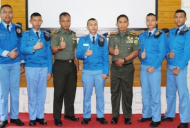 Siswa Taruna Nusantara Kunjungi Korem 041/Gamas, Jumat (23/12/2016)